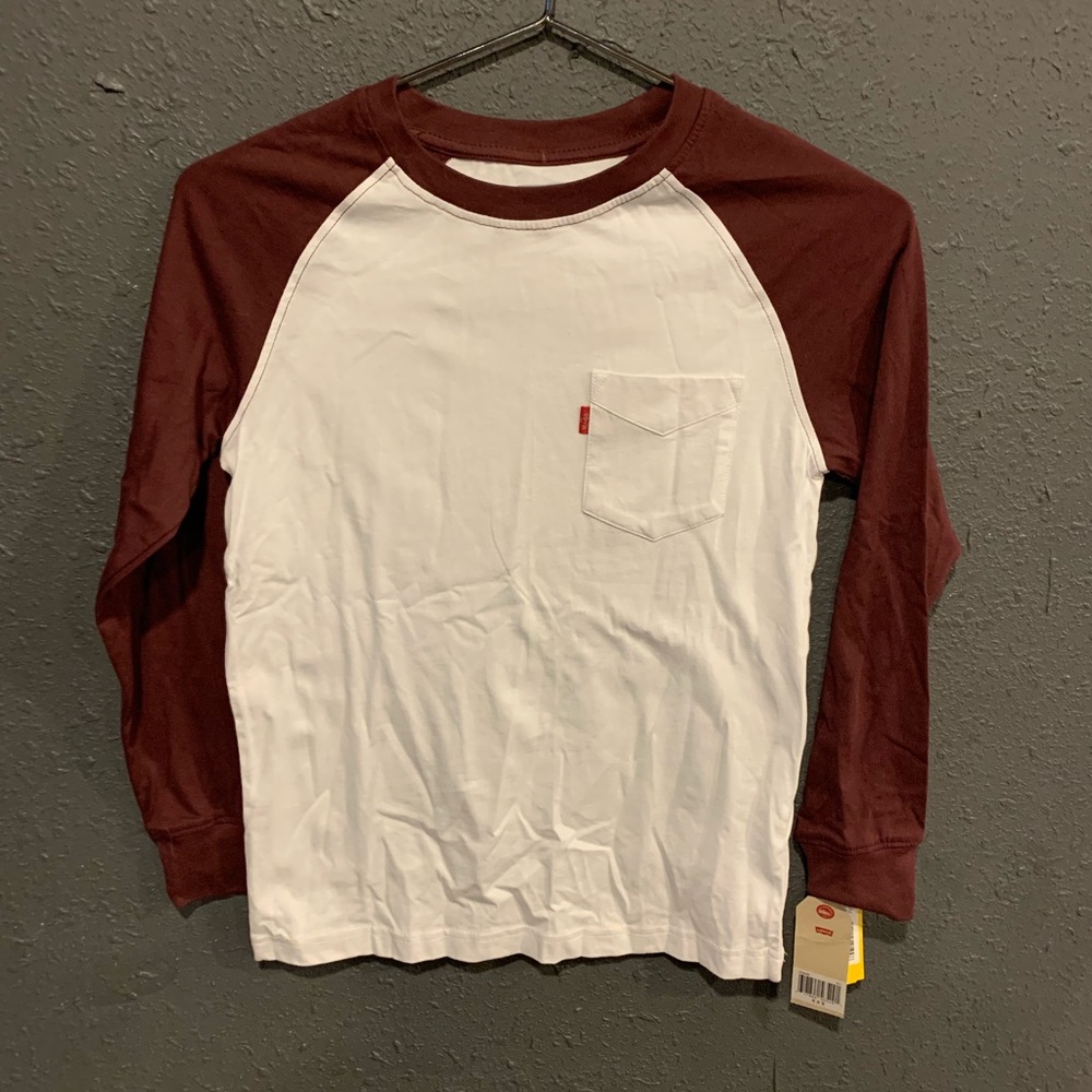18) NEW! Youth men Levi Long Sleeve Tshirt